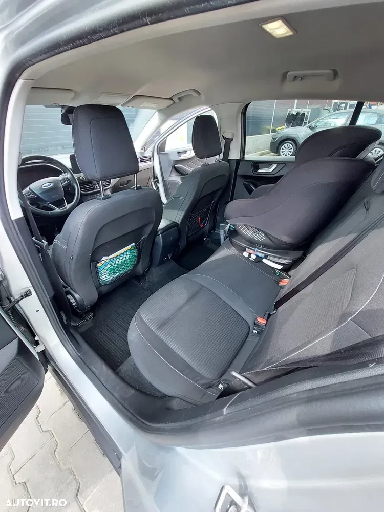 Ford Focus 1.5 EcoBlue Titanium Business — imagine 3