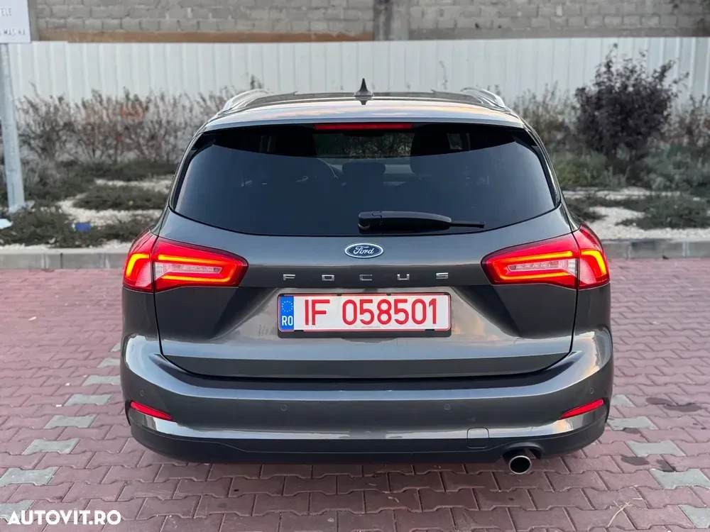 Ford Focus MK4 1.5 EcoBlue Titanium — imagine 5