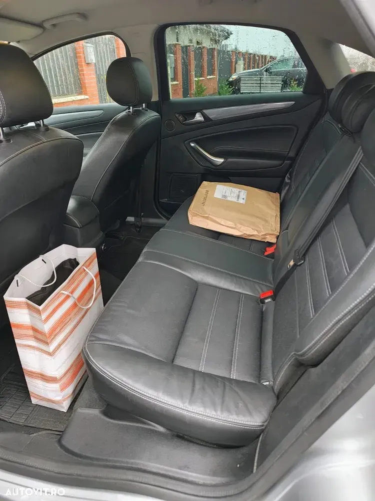 Ford Mondeo III 2.0 TDCI Champions Edition — imagine 6
