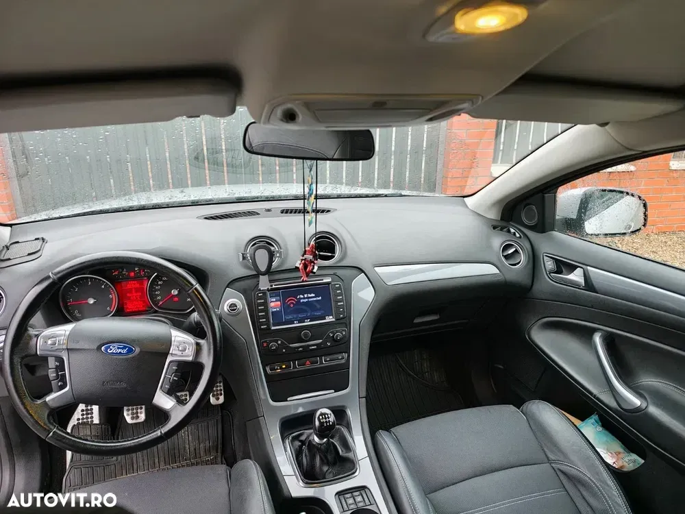 Ford Mondeo III 2.0 TDCI Champions Edition — imagine 3