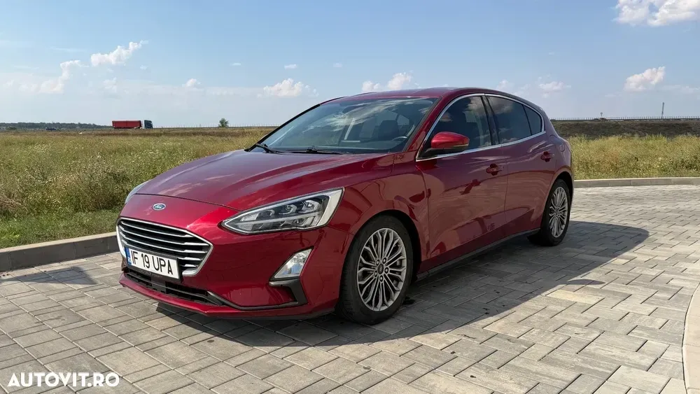 Ford Focus MK4 1.5 EcoBlue Titanium — imagine 2