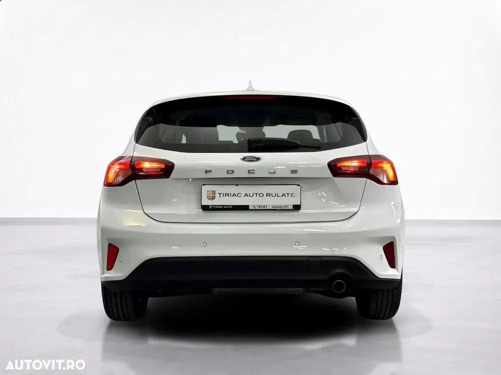 Ford Focus — imagine 4
