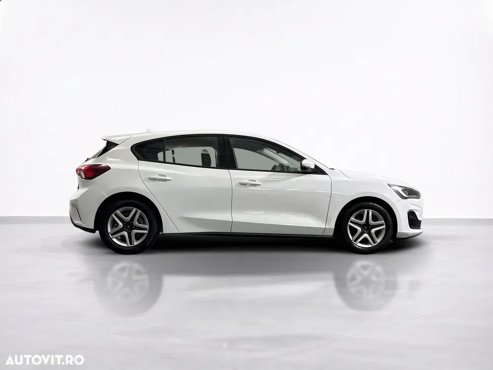 Ford Focus — imagine 6