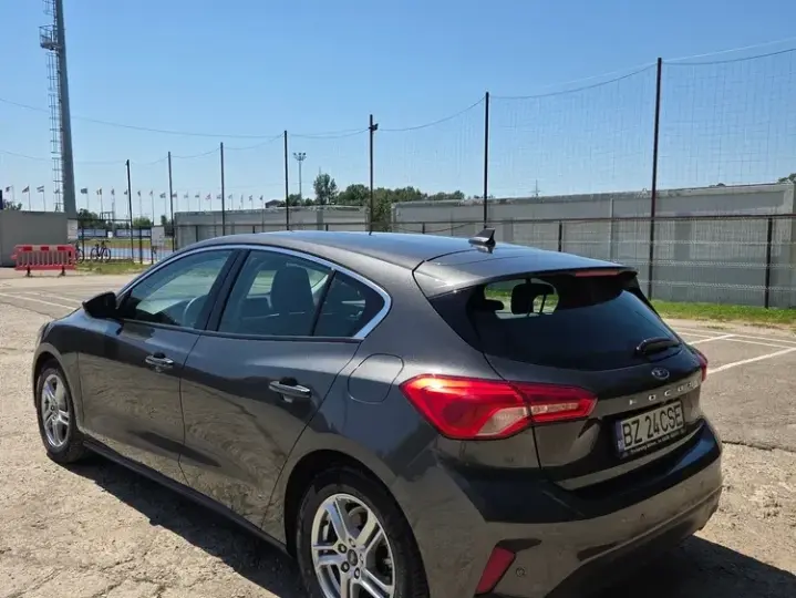 Ford Focus MK4 1.0 EcoBoost Titanium