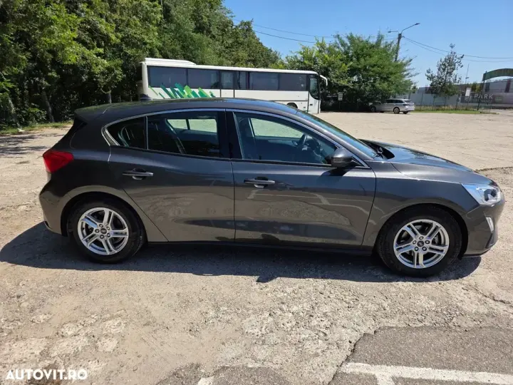 Ford Focus MK4 1.0 EcoBoost Titanium