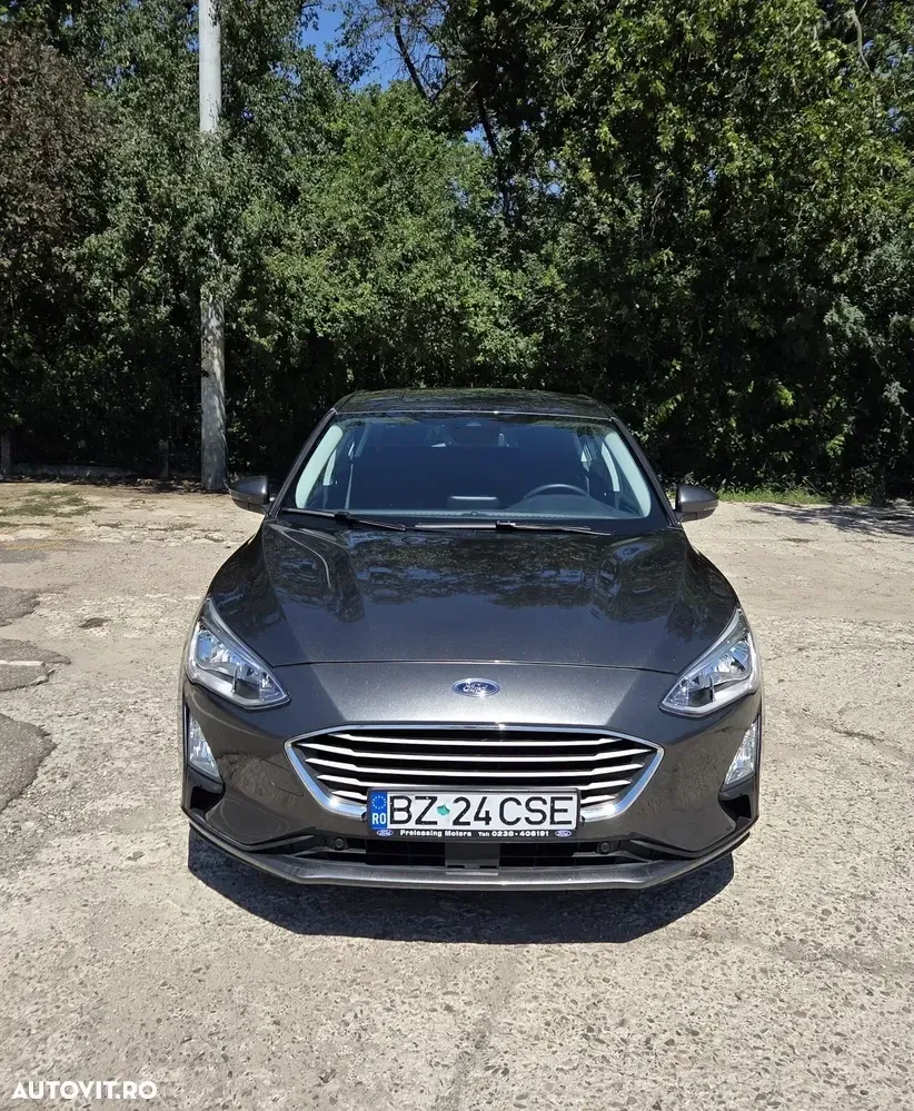 Ford Focus MK4 1.0 EcoBoost Titanium — imagine 2