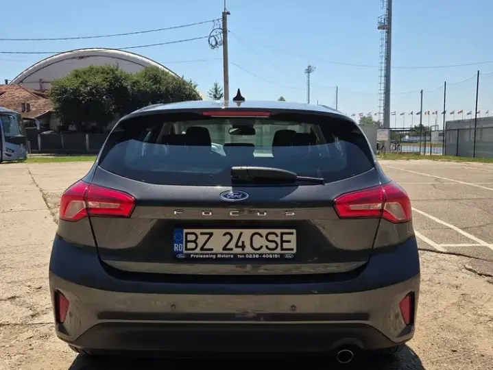 Ford Focus MK4 1.0 EcoBoost Titanium