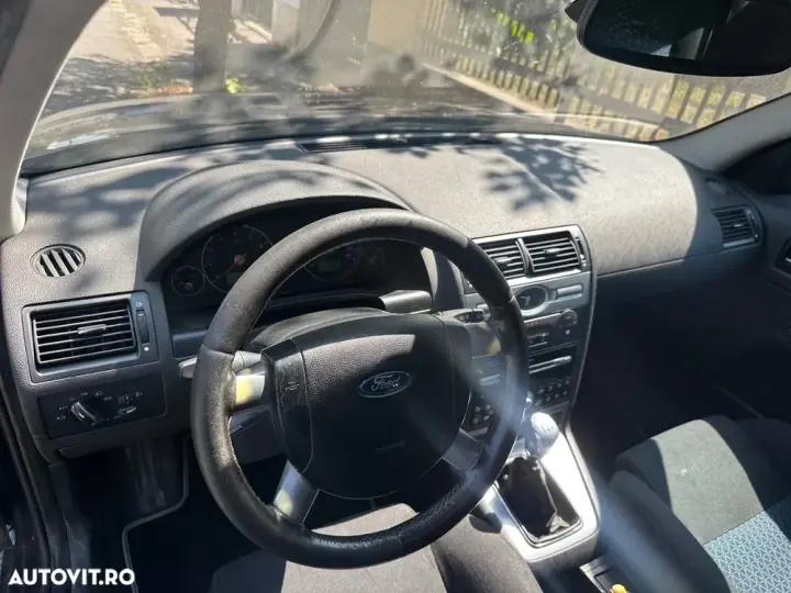Ford Mondeo III 2.0 Ambiente
