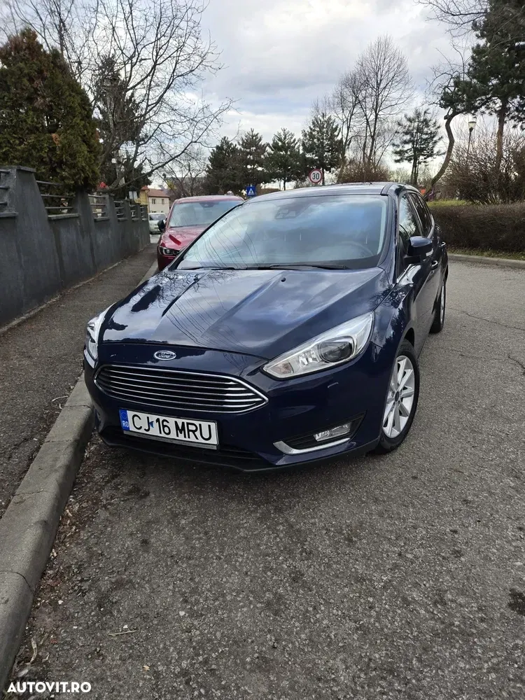 Ford Focus 2.0 EcoBlue Titanium — imagine 2