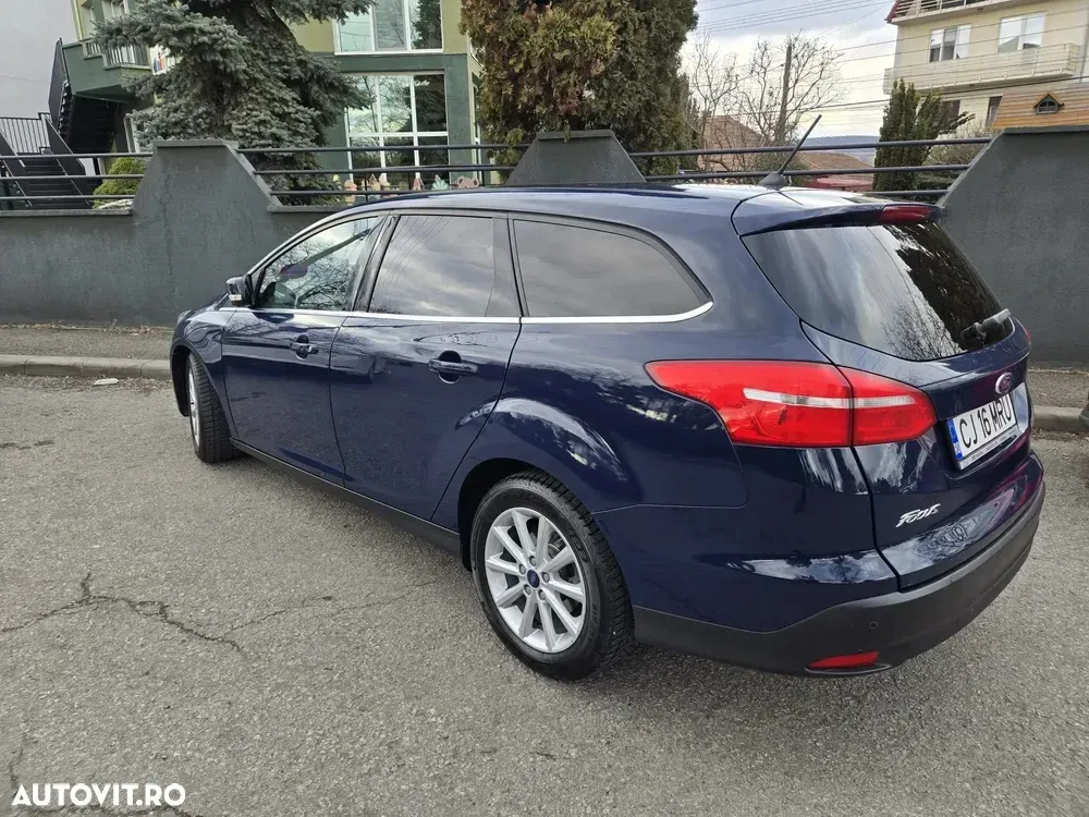Ford Focus 2.0 EcoBlue Titanium — imagine 3