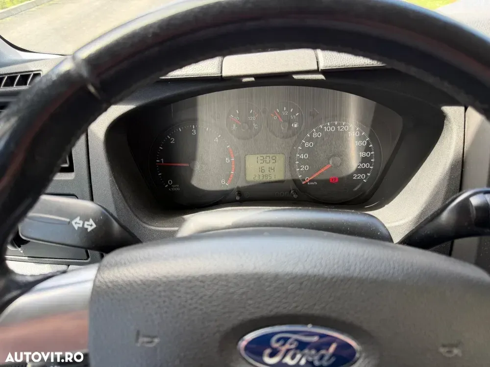 Ford Transit LWB Kombi Trend — imagine 6
