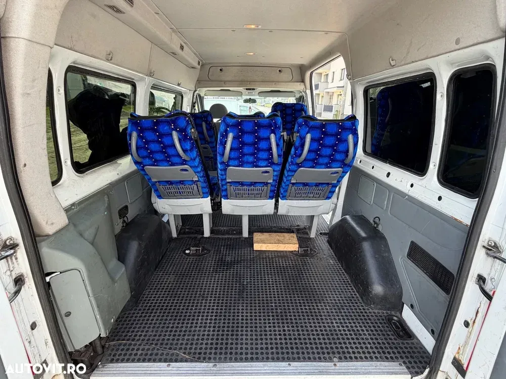 Ford Transit LWB Kombi Trend — imagine 5