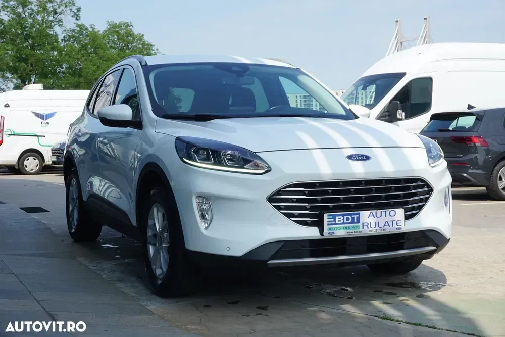 Ford Kuga — imagine 3