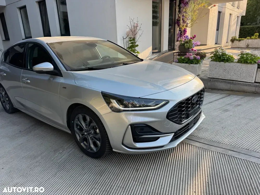 Ford Focus 1.5 EcoBlue 8AT ST-Line — imagine 3