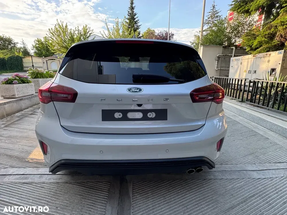 Ford Focus 1.5 EcoBlue 8AT ST-Line — imagine 6