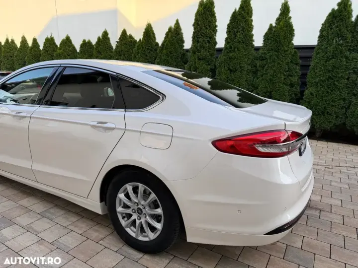 Ford Mondeo IV 2.0 HEV Titanium