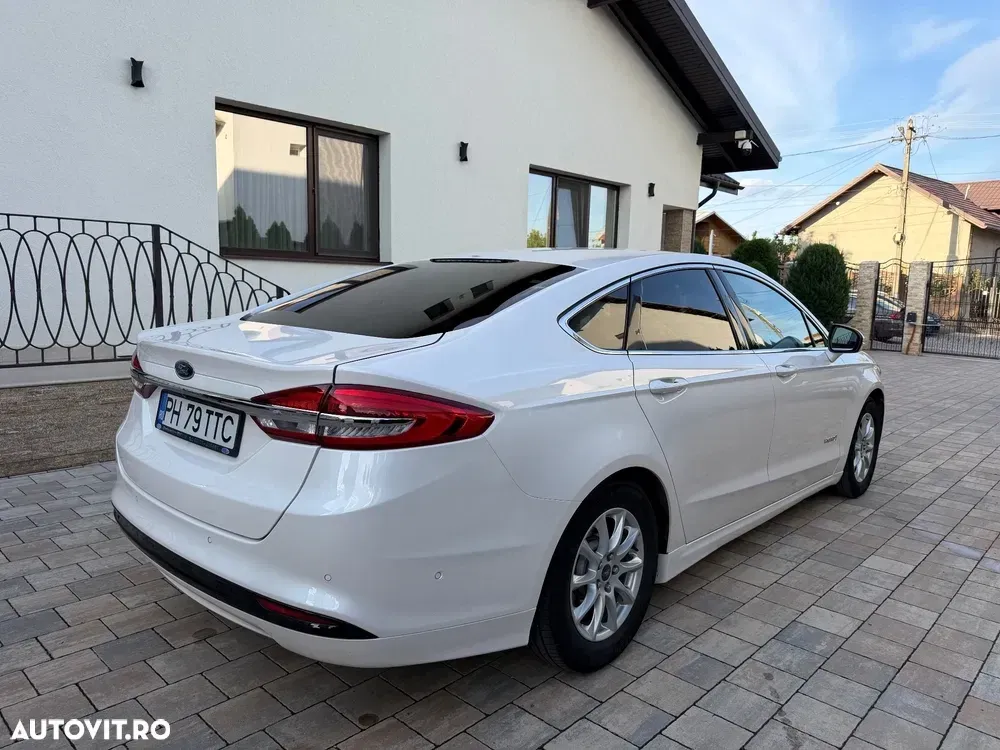Ford Mondeo IV 2.0 HEV Titanium — imagine 4