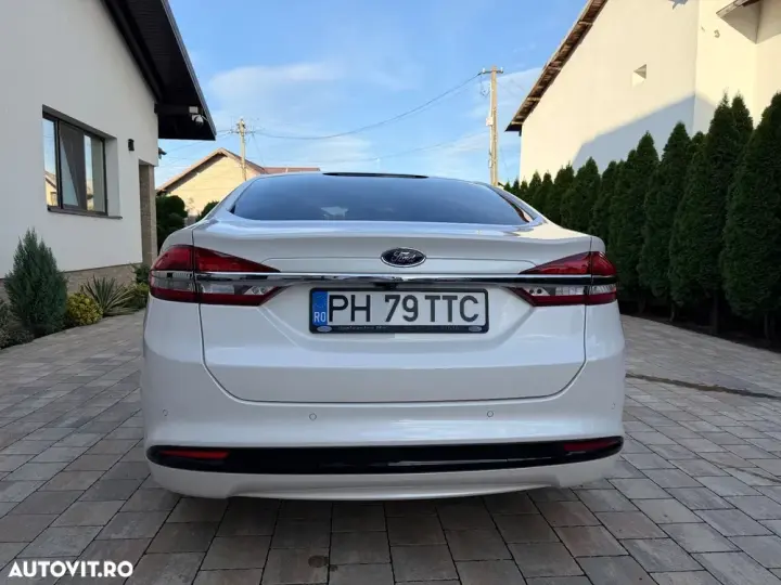 Ford Mondeo IV 2.0 HEV Titanium