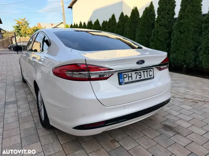 Ford Mondeo IV 2.0 HEV Titanium