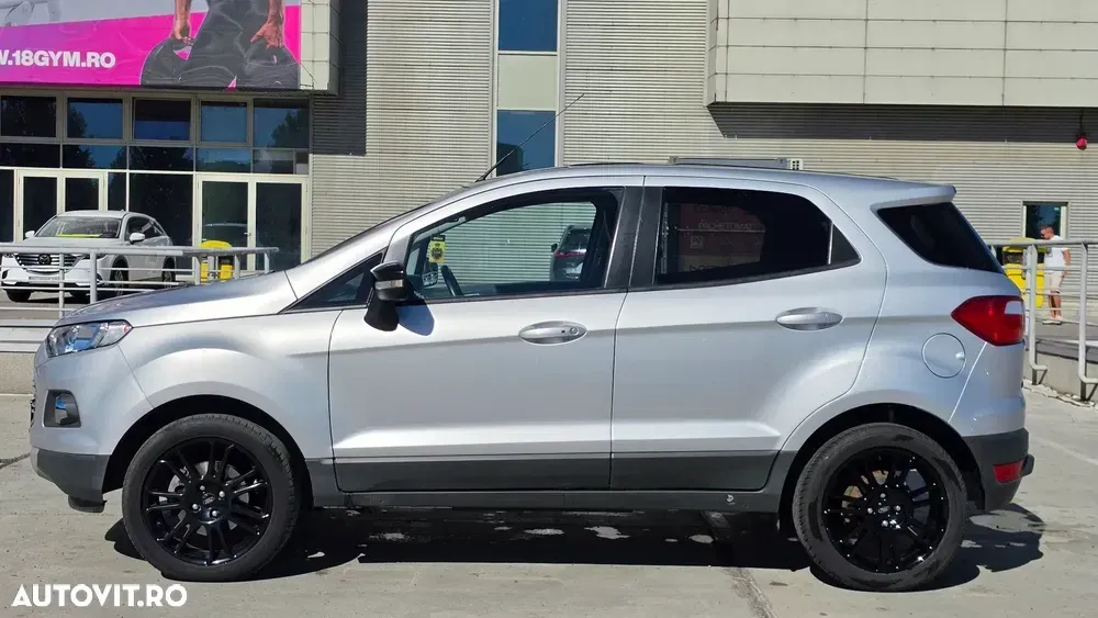 Ford EcoSport — imagine 3