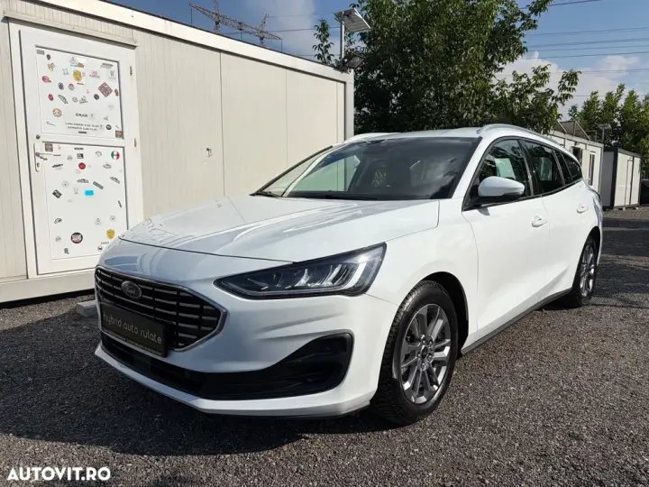 Ford Focus MK4 1.0 EcoBoost MHEV Connected