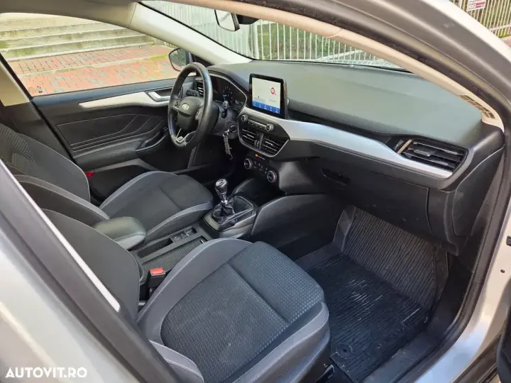 Ford Focus MK4 1.0 EcoBoost Connected