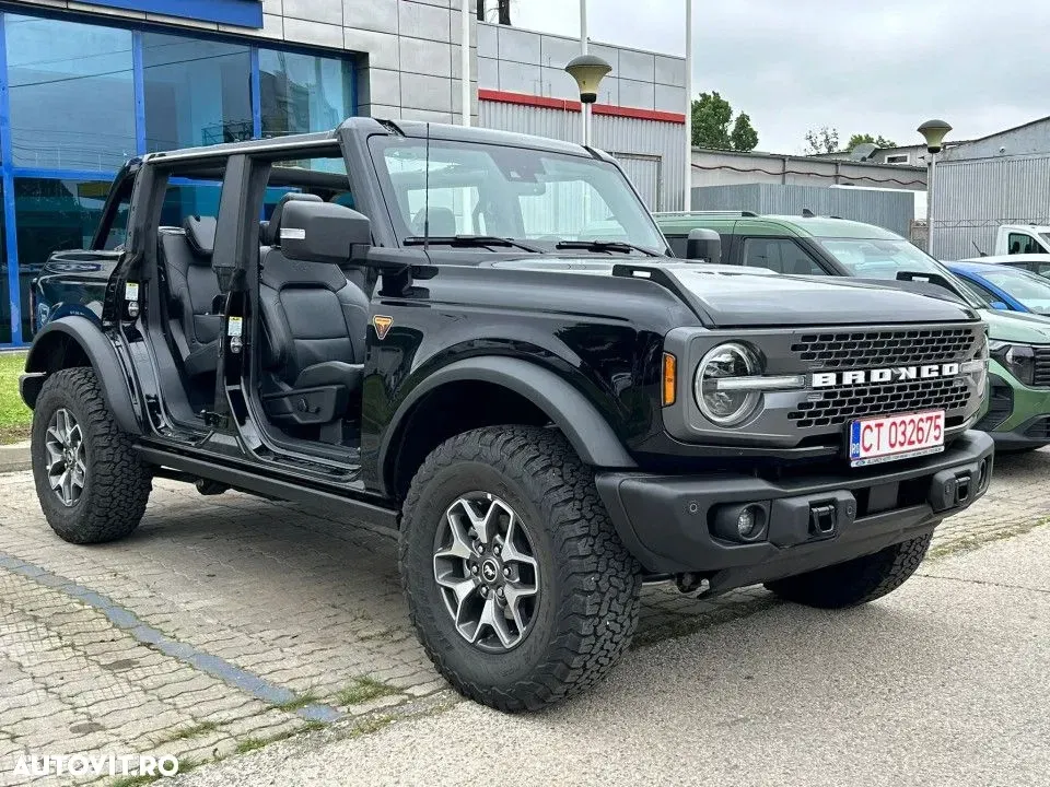 Ford Bronco — imagine 3