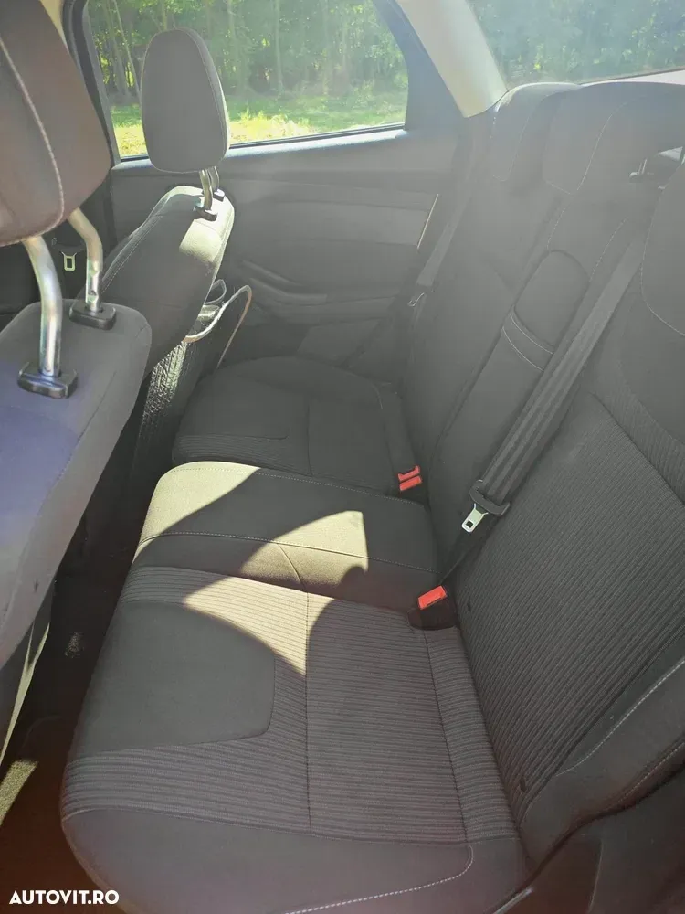 Ford Focus MK3 1.6 TDCI DPF Titanium — imagine 5