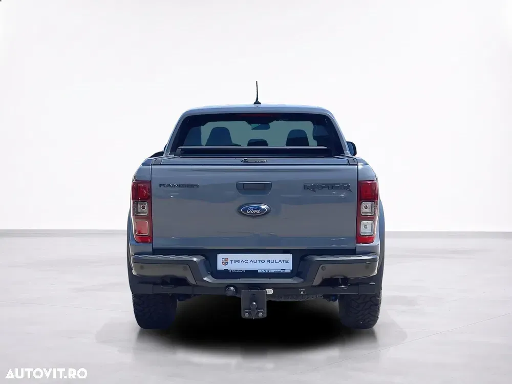 Ford Raptor — imagine 5