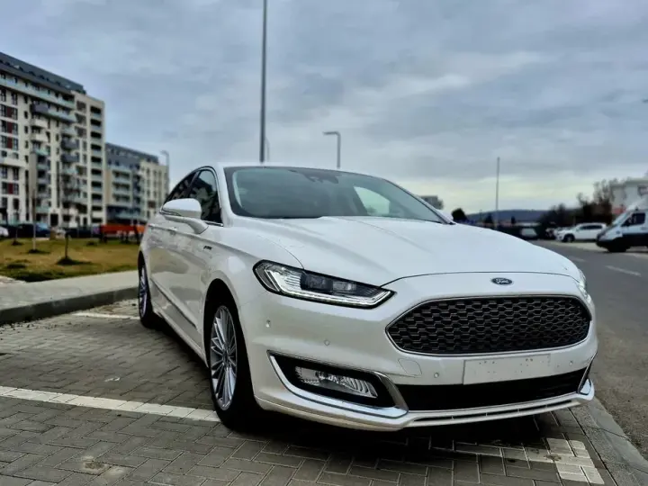 Ford Mondeo IV 2.0 HEV Vignale