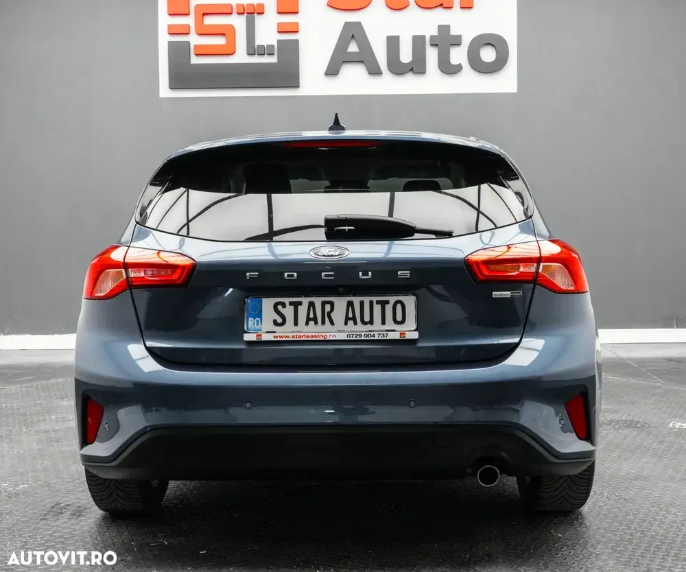 Ford Focus MK4 1.0 EcoBoost MHEV Titanium — imagine 5