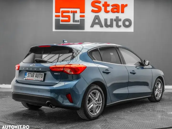 Ford Focus MK4 1.0 EcoBoost MHEV Titanium