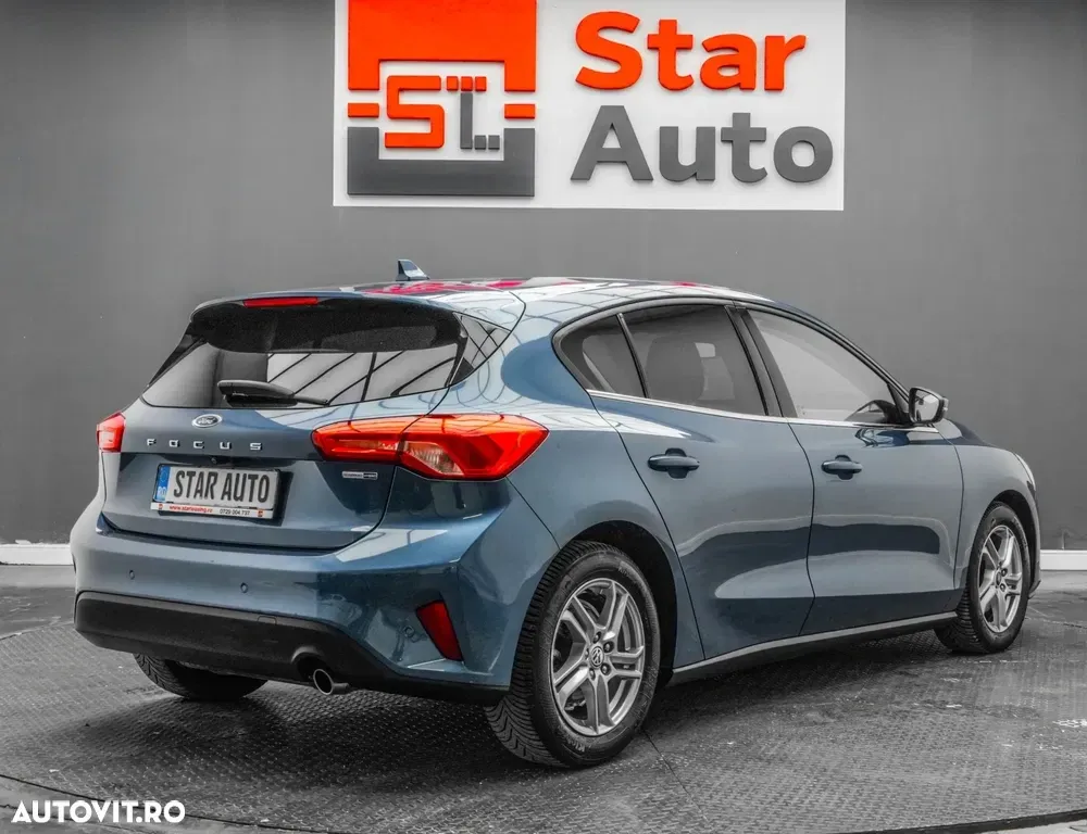 Ford Focus MK4 1.0 EcoBoost MHEV Titanium — imagine 6