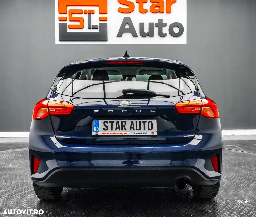 Ford Focus MK4 1.0 EcoBoost Titanium Business — imagine 5