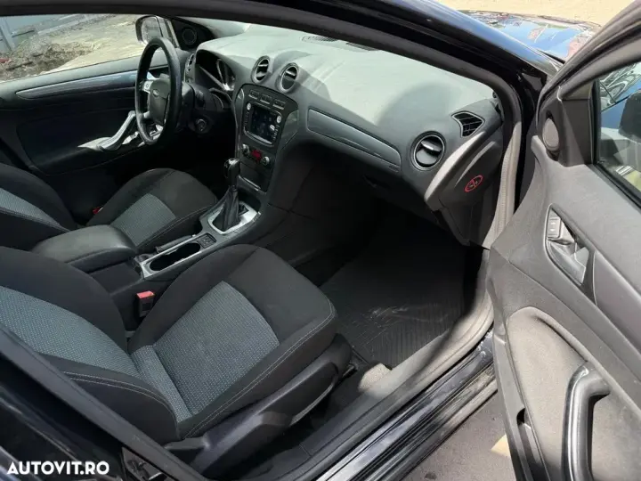 Ford Mondeo III