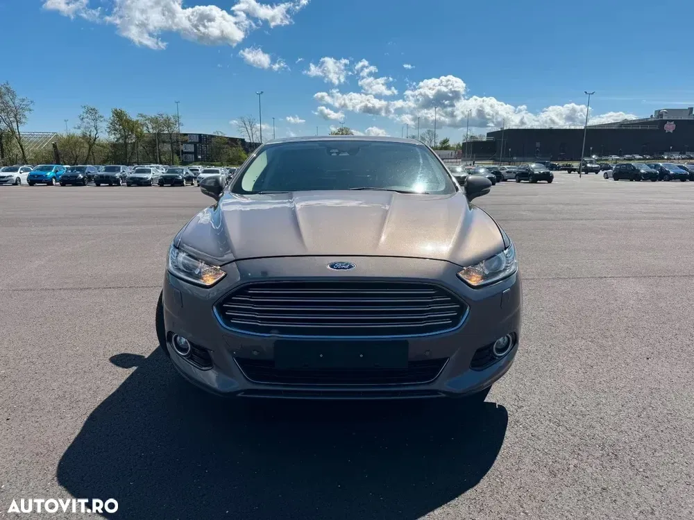 Ford Mondeo IV 2.0 TDCi Powershift Titanium — imagine 5