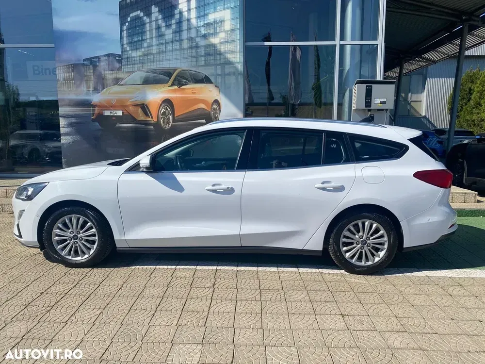 Ford Focus MK4 1.5 EcoBlue Titanium Business — imagine 3