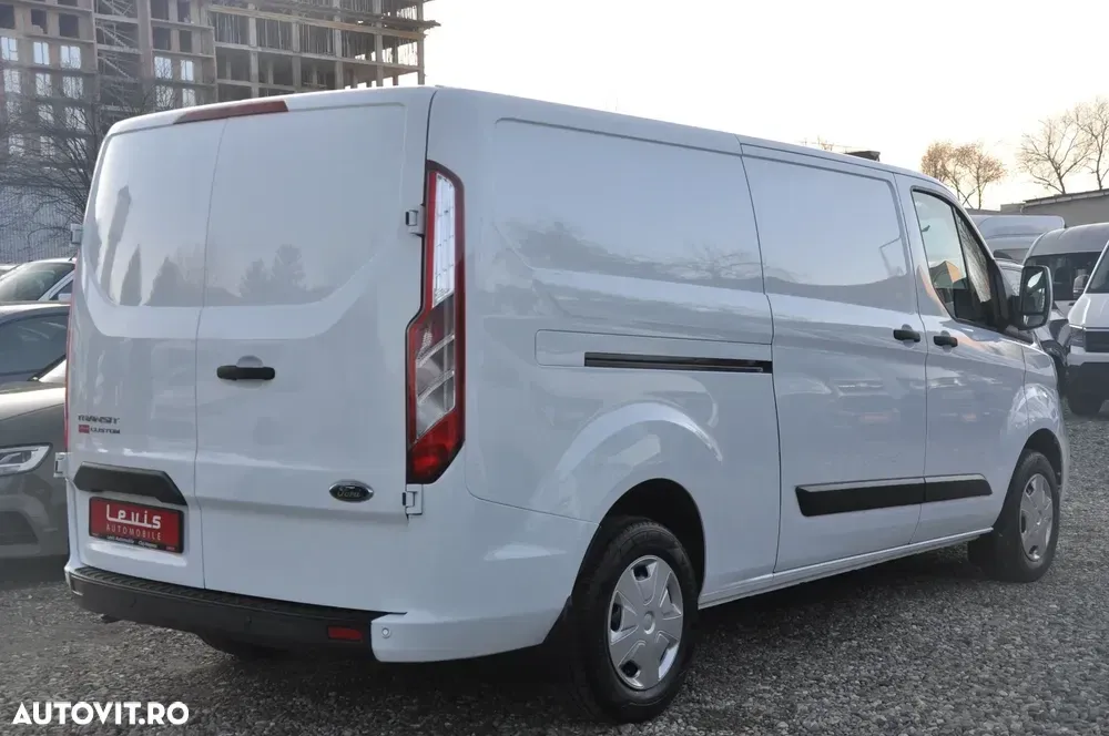 Ford Transit Custom — imagine 4