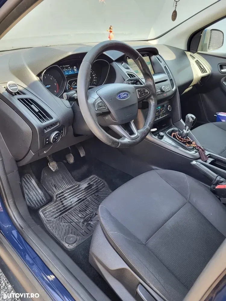 Ford Focus MK3 1.5 EcoBlue Connected — imagine 5