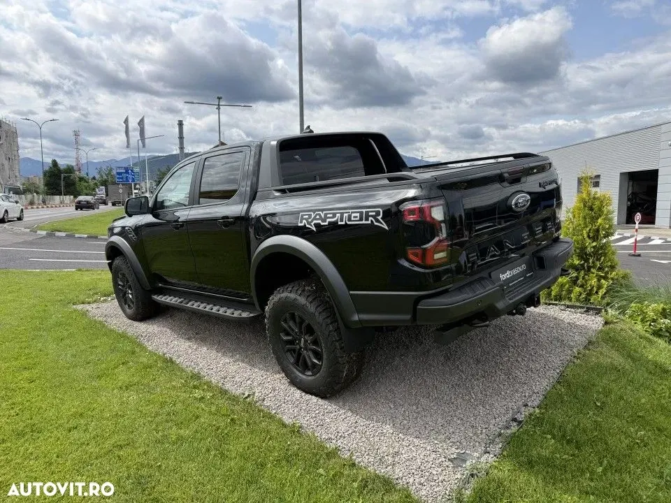 Ford Raptor — imagine 5