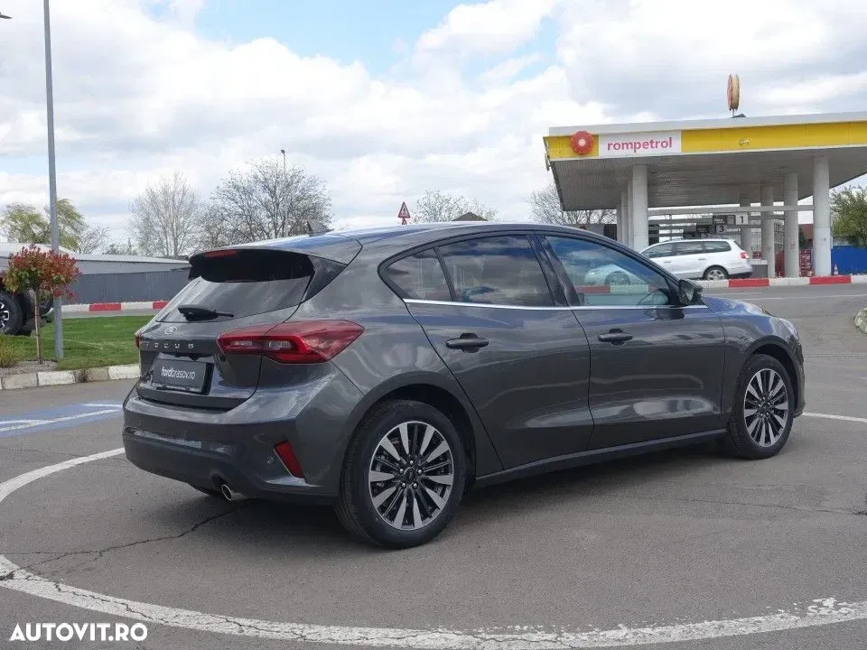 Ford Focus MK4 — imagine 6