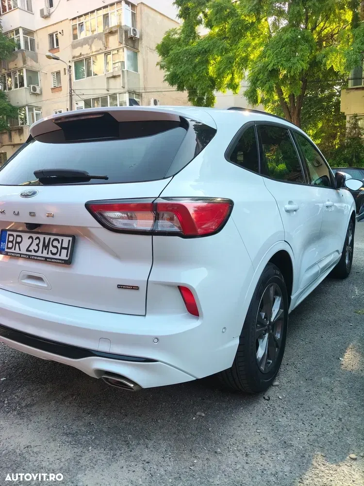 Ford Kuga III 2.5 Duratec FHEV AWD ST Line — imagine 3