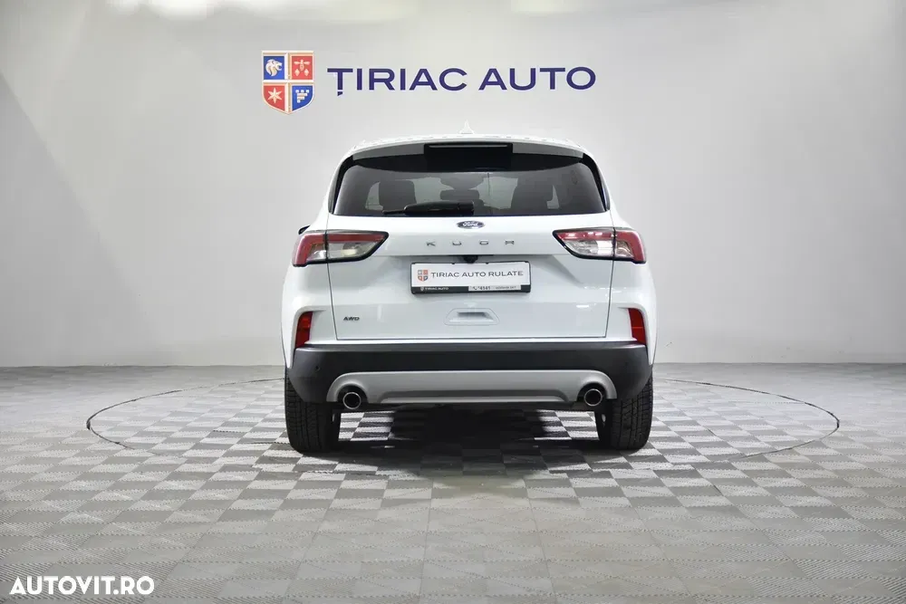 Ford Kuga — imagine 4