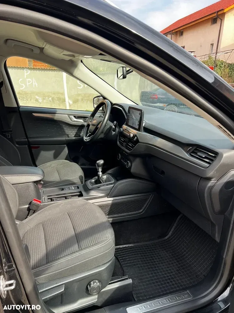 Ford Kuga III 1.5 EcoBoost FWD ST Line — imagine 6