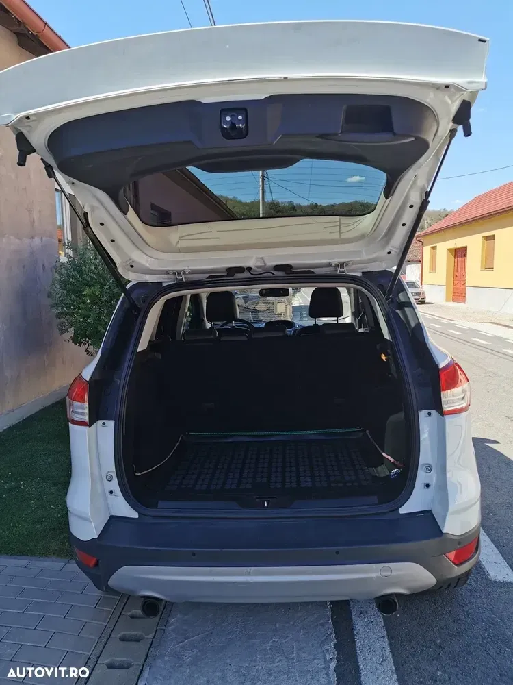Ford Kuga II 2.0 TDCi 4WD Titanium — imagine 6