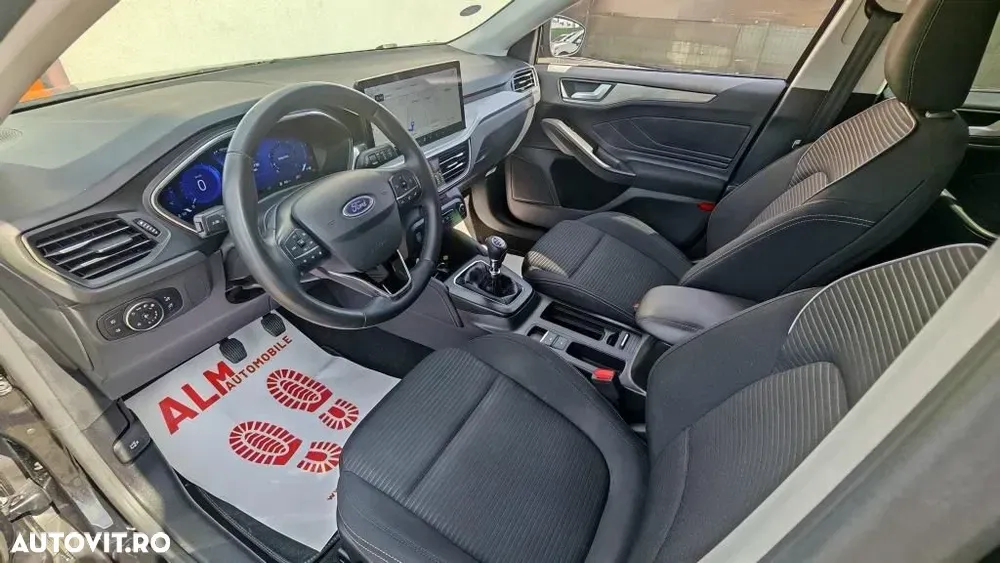 Ford Focus MK4 — imagine 4