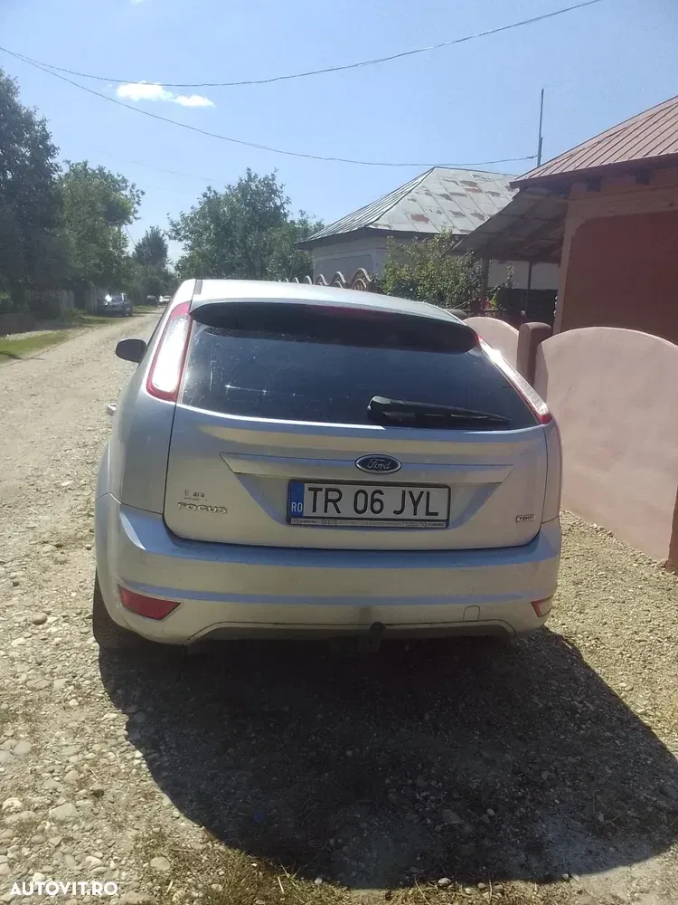 Ford Focus MK3 1.6 TDCi Ghia — imagine 2