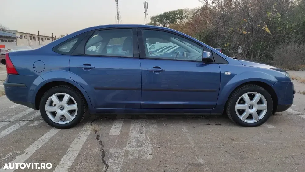 Ford Focus MK2 — imagine 5