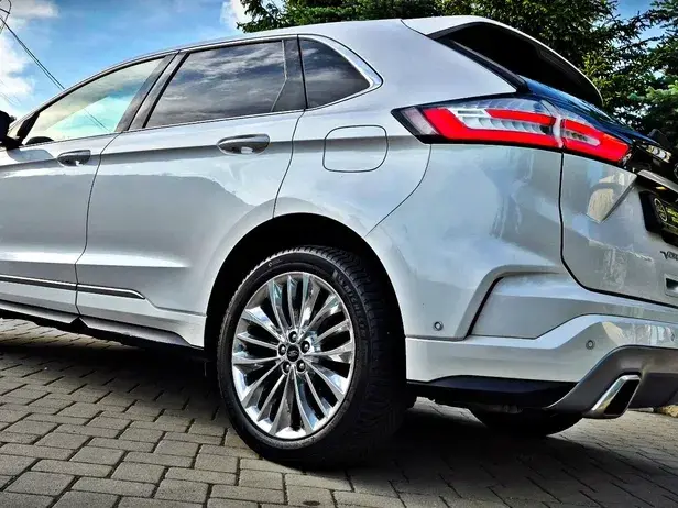 Ford Edge 2.0 Panther A8 AWD Vignale