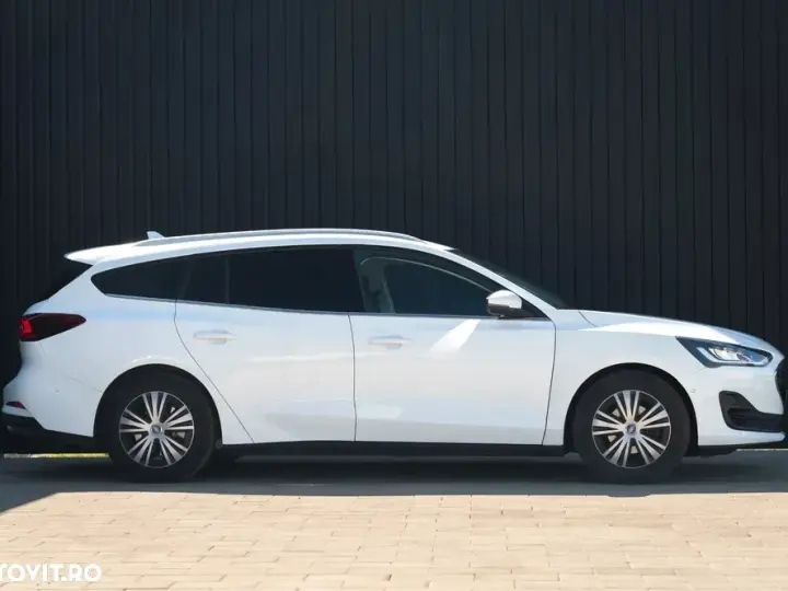 Ford Focus MK4 1.5 EcoBlue 8AT Titanium
